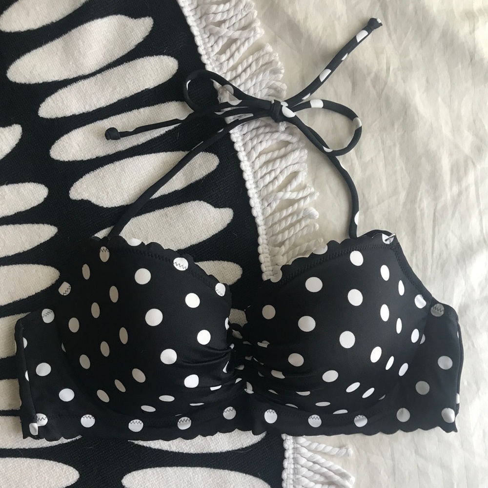 Victorias Secret Scalloped The Getaway Bikini Top